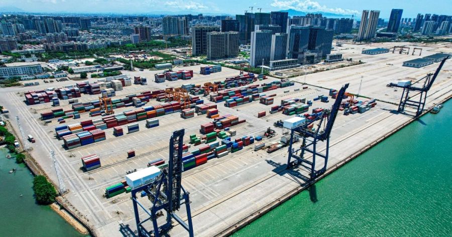 Increased sea freight rates threaten global economic recovery, says UN agency